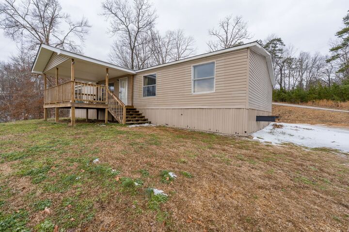 Property Photo:  209 Matthews St  TN 38485 