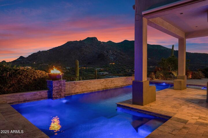 Property Photo:  37221 N Holiday Lane  AZ 85377 