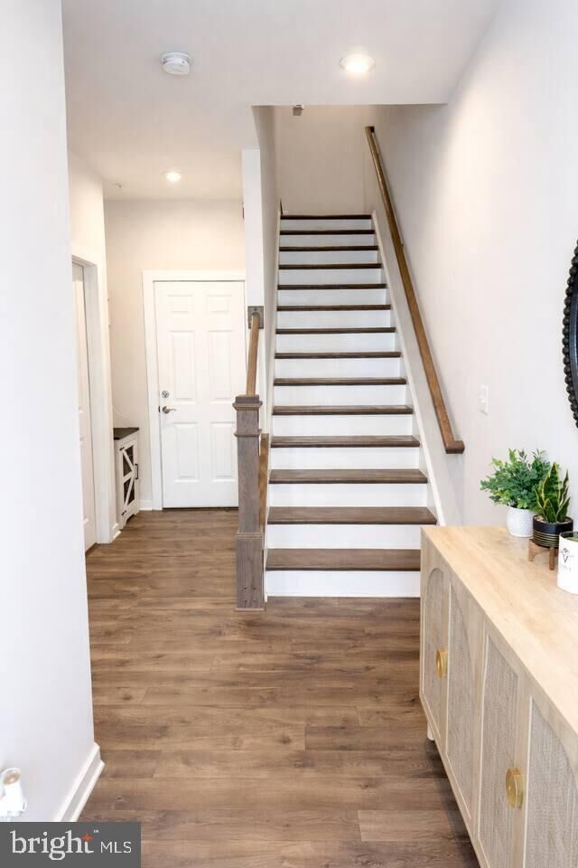 Property Photo:  5611 Alpha Ridge Avenue  MD 20782 