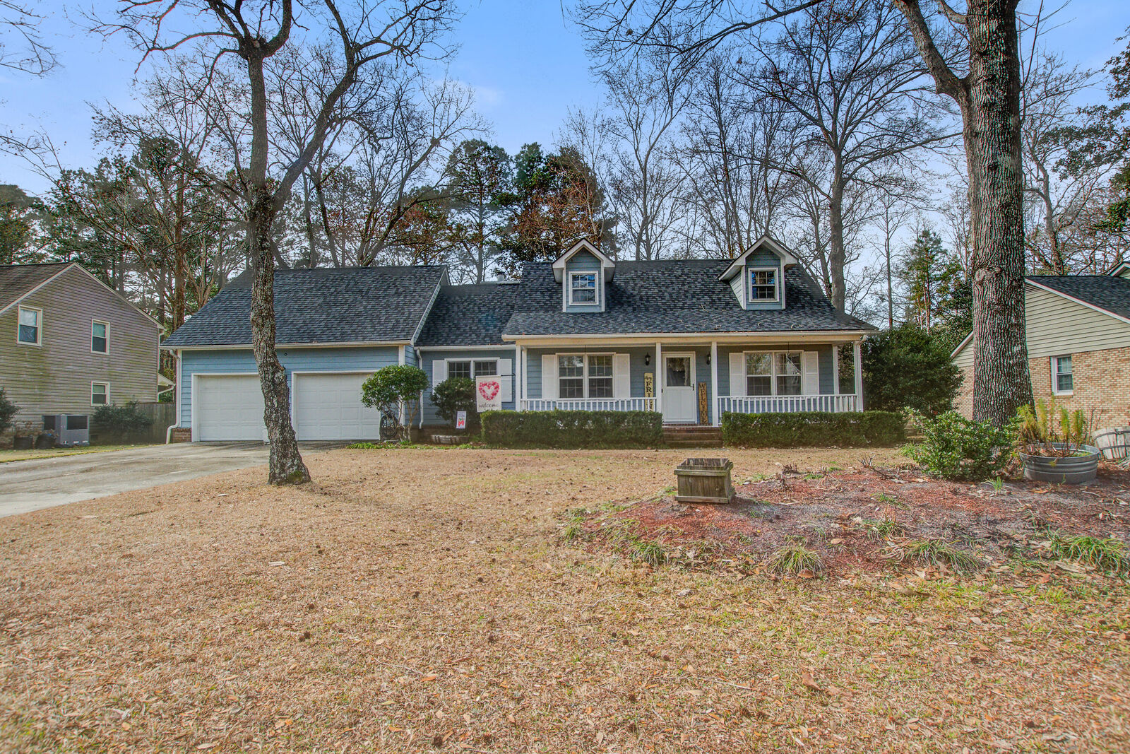 Property Photo:  208 Fort Street  SC 29485 