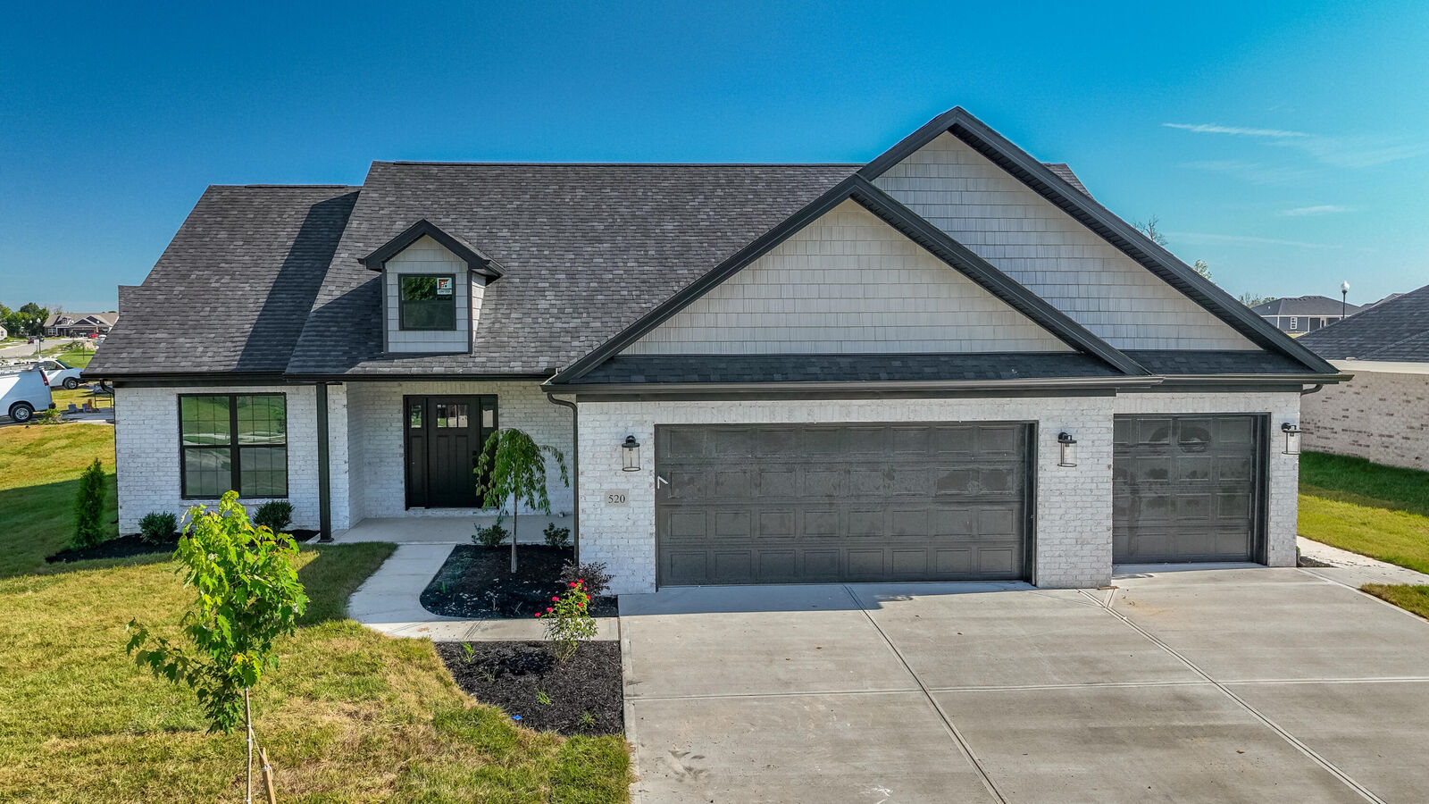 Property Photo:  520 Chickasaw Drive  KY 40475 