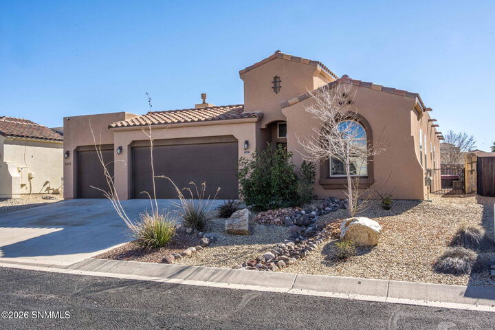 Property Photo: 4213 Sommerset Arc NM 88011