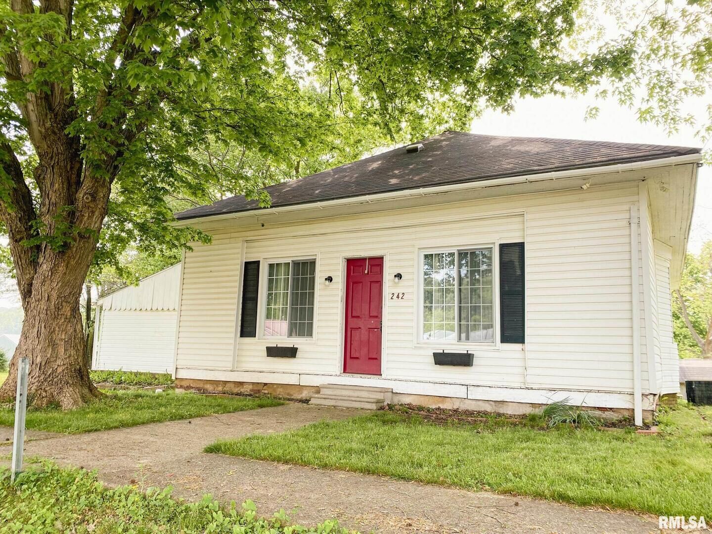 Property Photo:  242 Lentz Street  IL 62923 