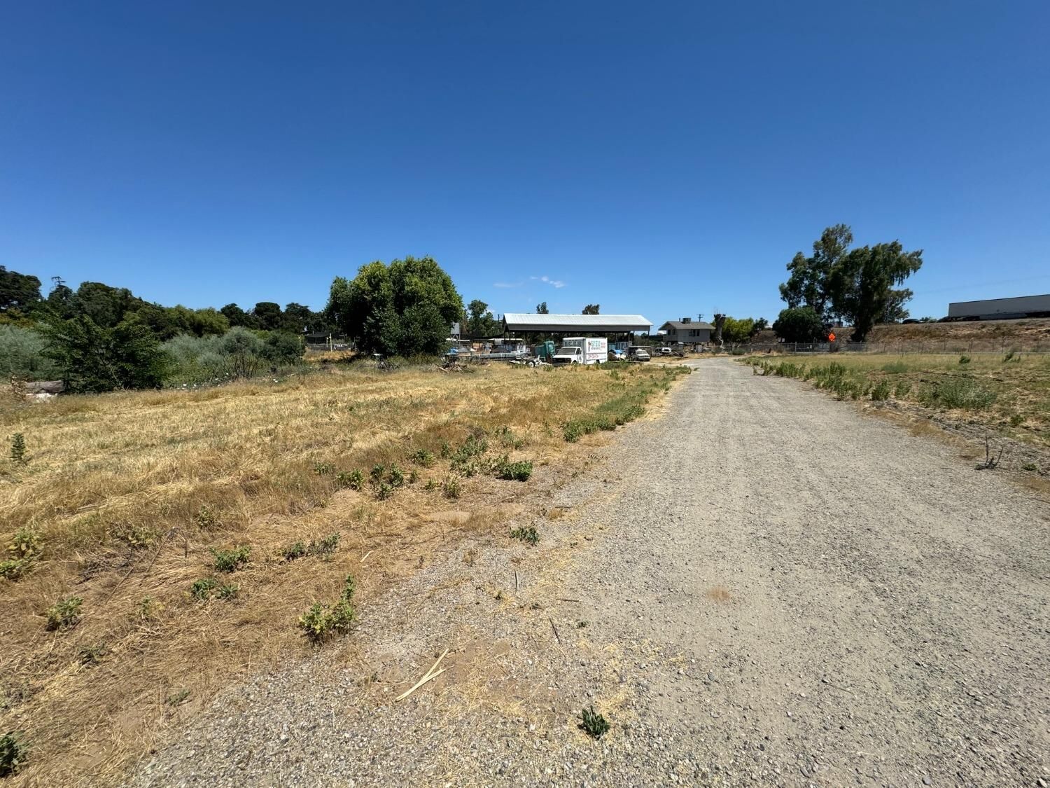 Property Photo: 505 Zeff Road CA 95351