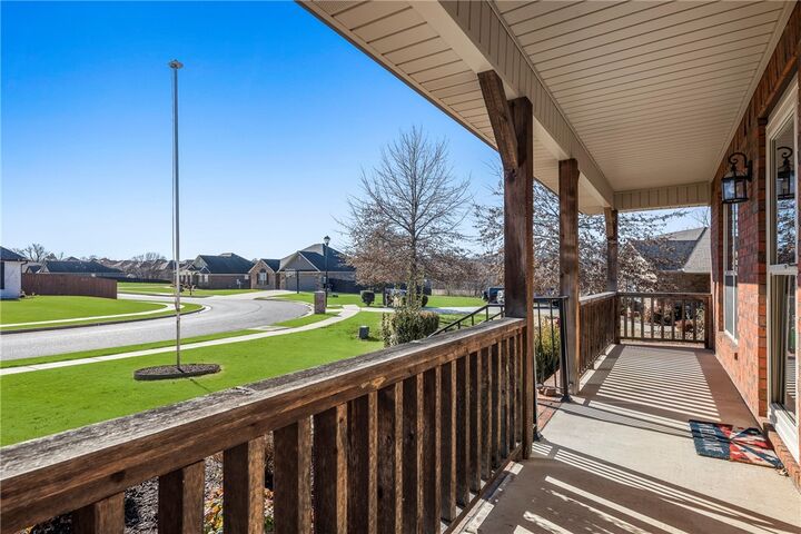 Property Photo: 1610 Colonel Bartow Drive AR 72753