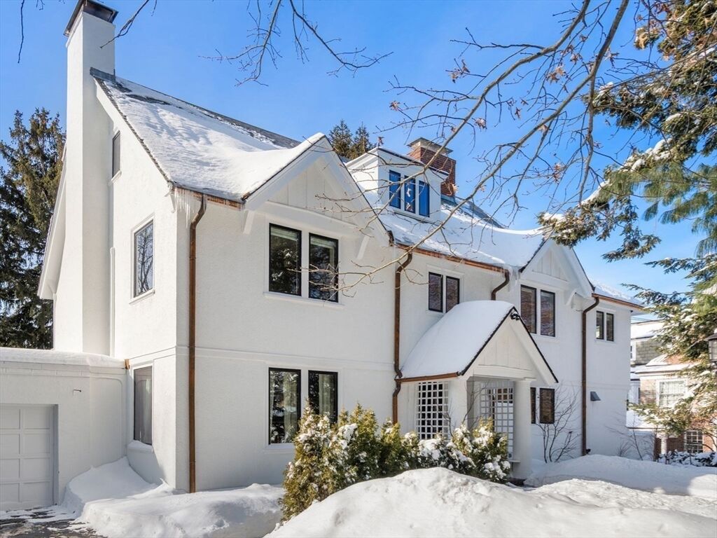 Property Photo:  505 Chestnut Hill Ave  MA 02445 