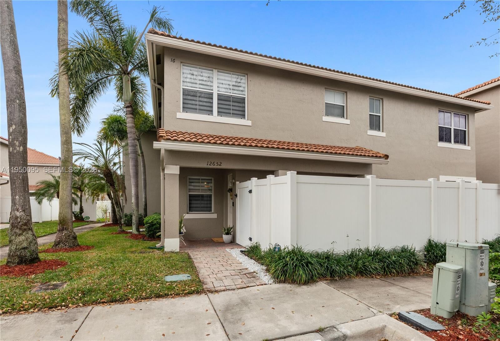 Property Photo:  12652 SW 54th St  FL 33027 