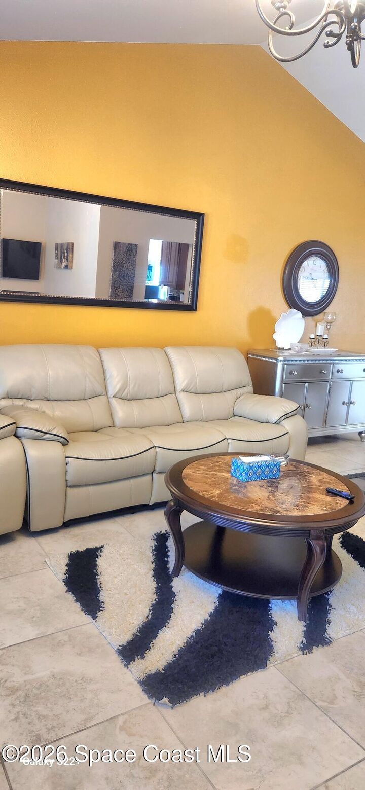 Property Photo:  1327 Cherry Hills Road NE  FL 32905 