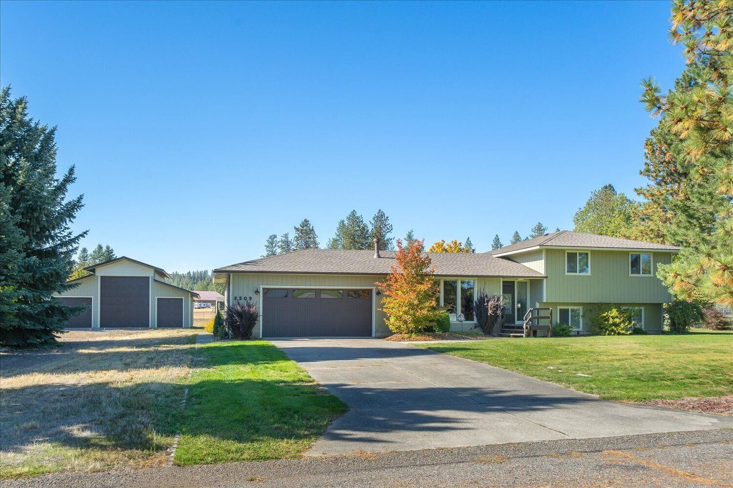 Property Photo:  8509 N Martinson Rd  WA 99025 