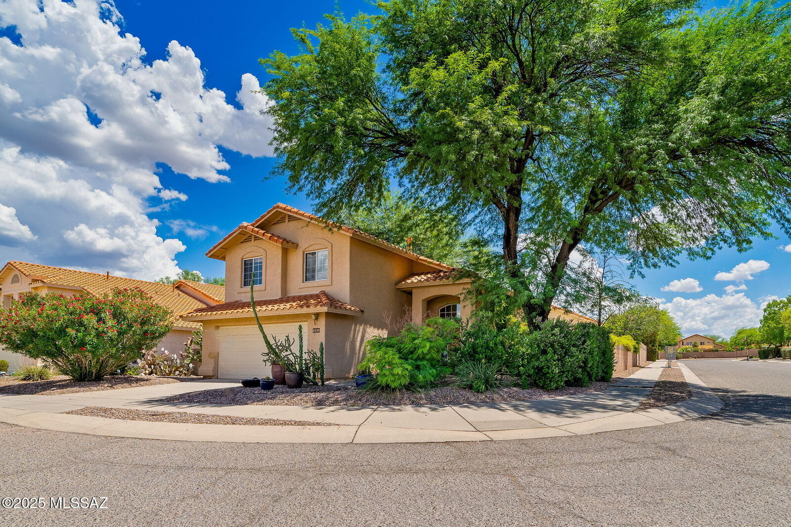 Property Photo:  8030 E Hampton Drive  AZ 85715 
