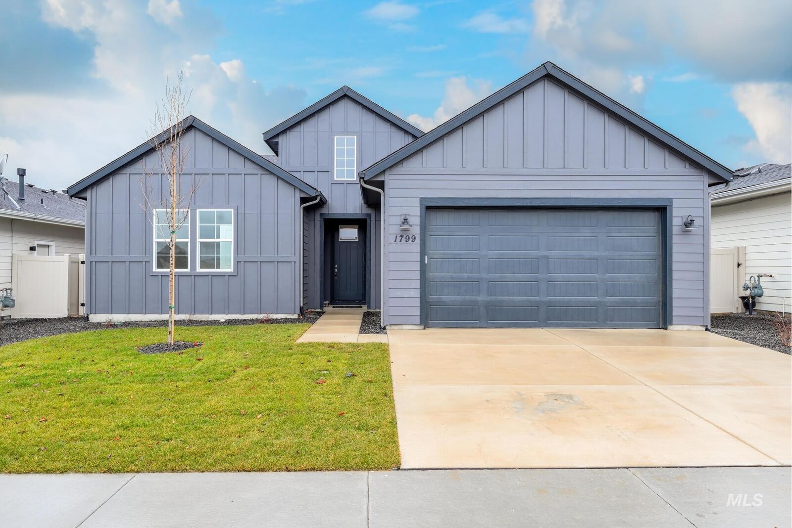 Property Photo:  9103 W Moon River Dr  ID 83669 