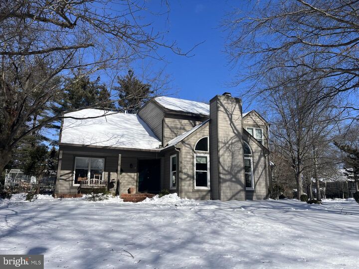 Property Photo: 2 Baldwin Court NJ 08534