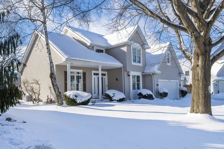 Property Photo:  1002 Brooks Bay Drive  PA 16505 