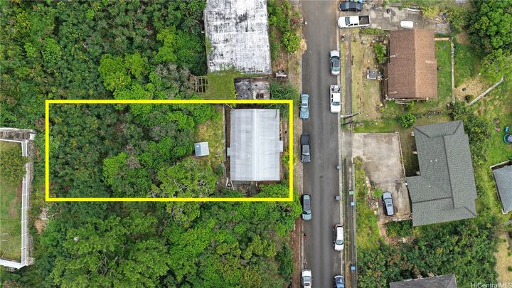 Property Photo: 726 Iaukea Street HI 96813