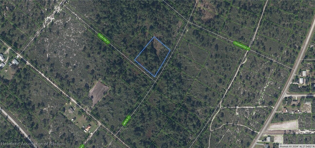 Property Photo:  724 Tiger Fish Street  FL 33852 