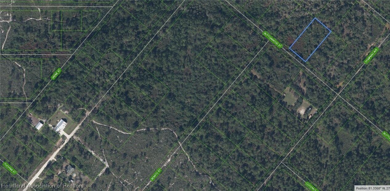 Property Photo:  1220 Buttonwood Street  FL 33852 