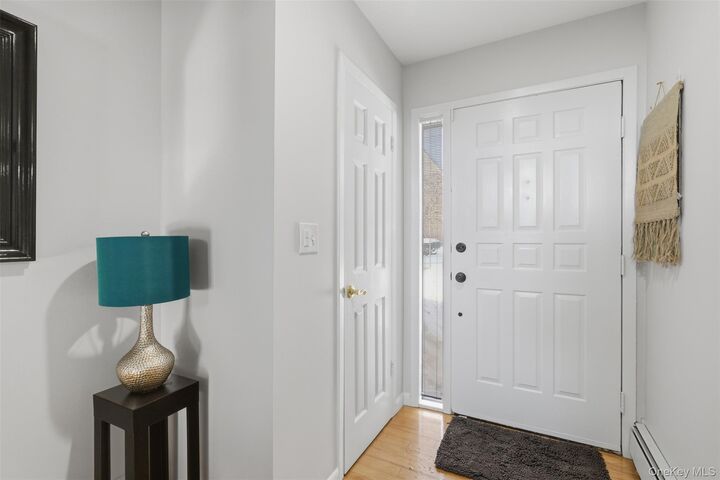 Property Photo:  10 Bayberry Lane  NY 10573 