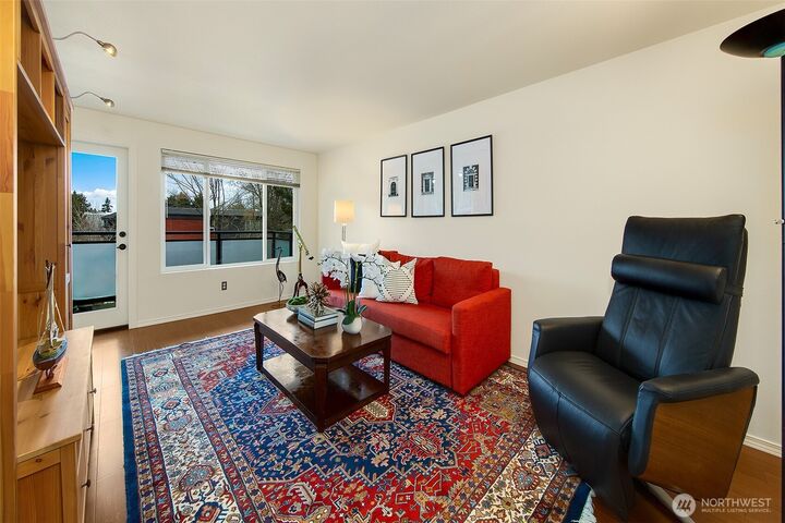 Property Photo:  5818 NE 70th Street A312  WA 98115 