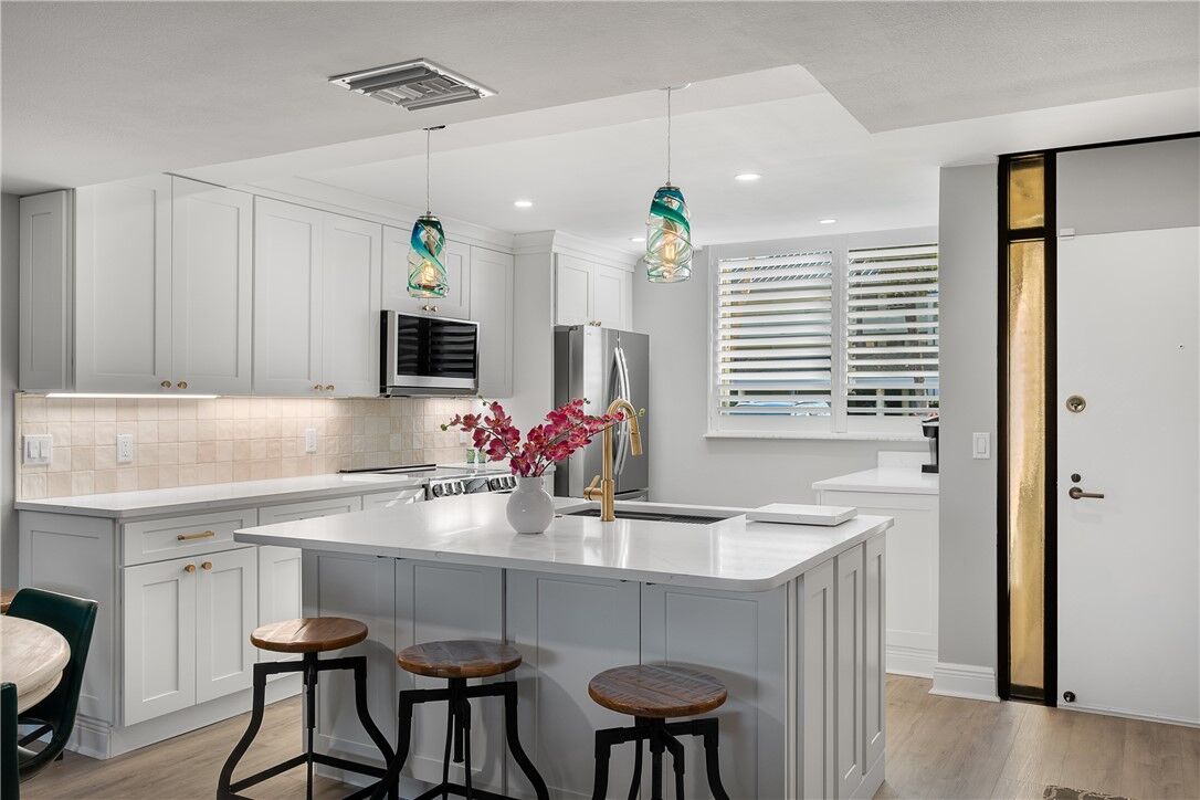 Property Photo:  1825 Tarpon Lane H106  FL 32960 