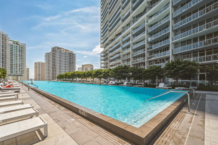Property Photo:  465 Brickell Avenue 2806  FL 33131 