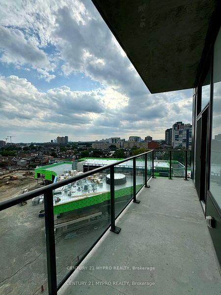 Property Photo:  10 Graphophone Grove 802  ON M6H 0E5 