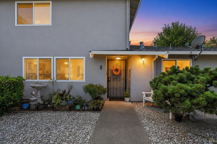 Property Photo: 142 Del Rio Circle 2 CA 95687