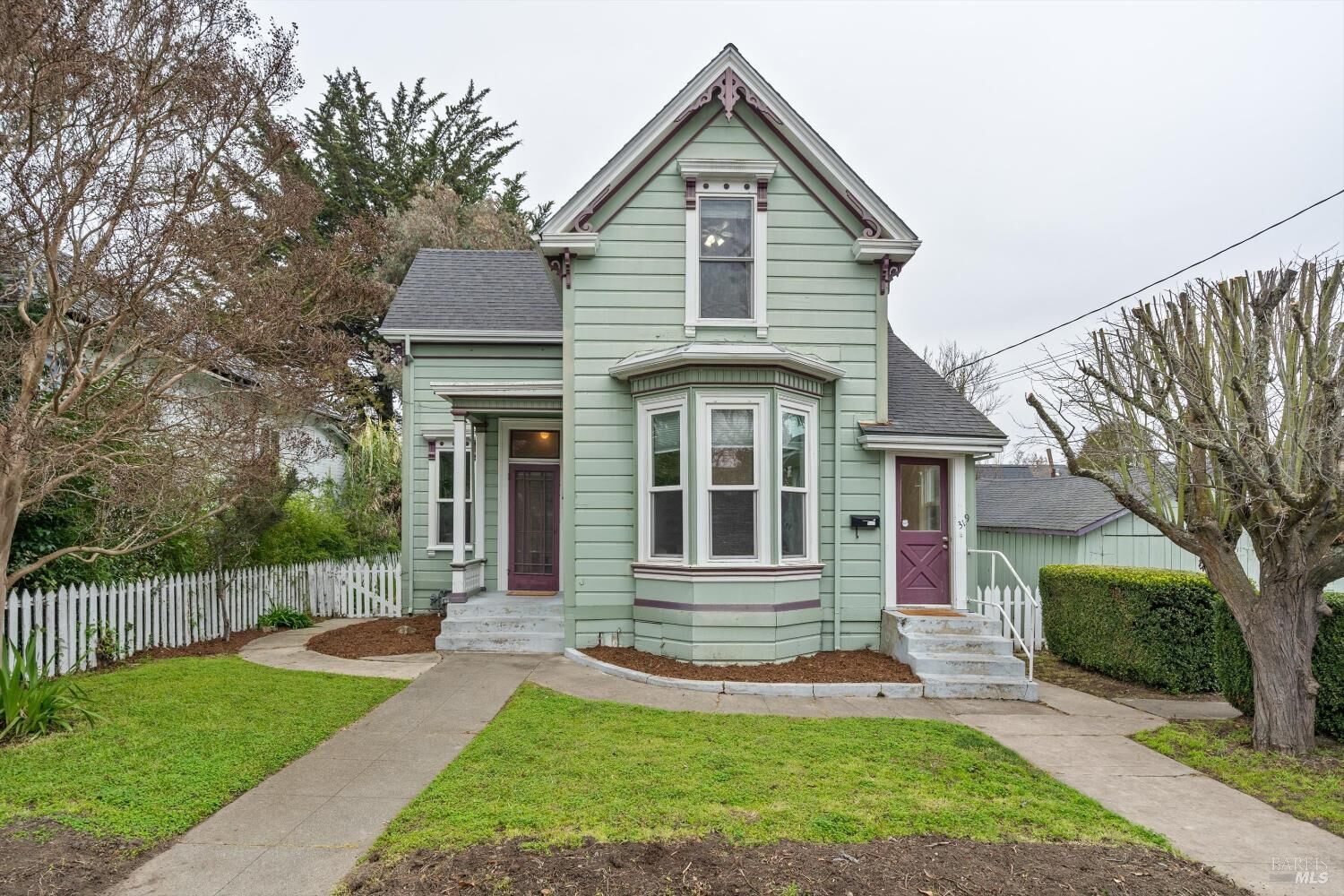 Property Photo: 317 319 8th Street CA 94952