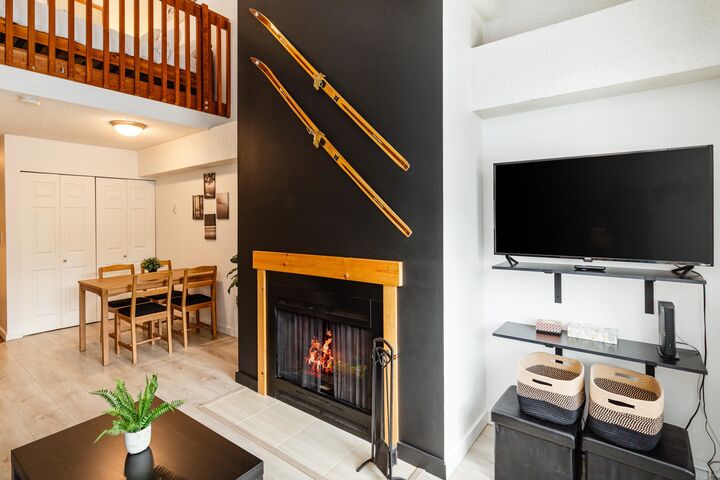 Property Photo:  2021 Karen Crescent 307  BC V8E 0H1 