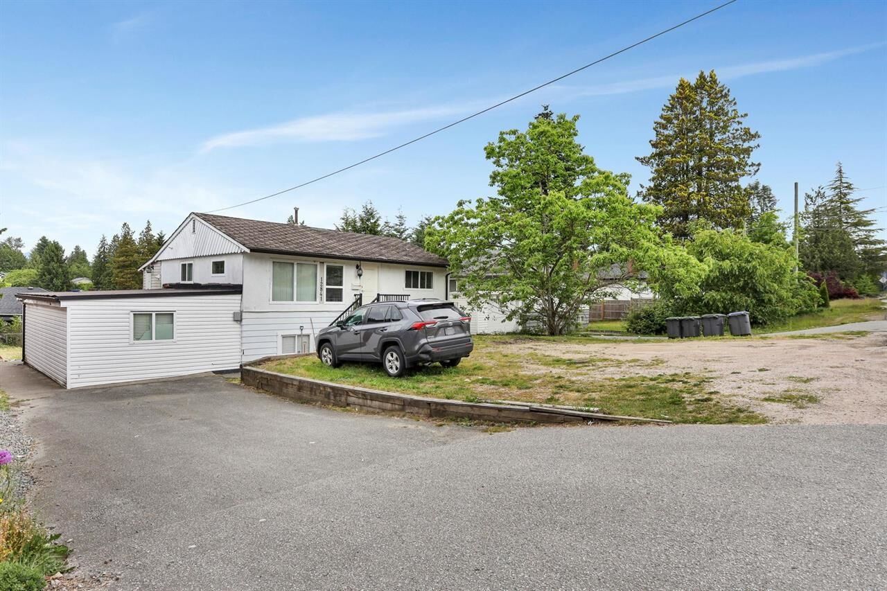 Property Photo:  12841 98 Ave Avenue  BC V2T 5J9 
