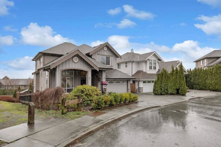 1310 Fifeshire Street — photo 1
