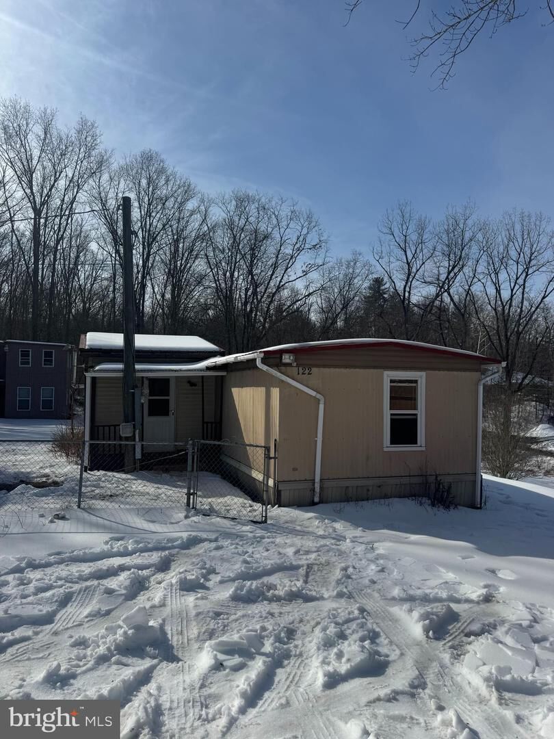 Property Photo:  122 Cave Hill Lane  VA 22637 