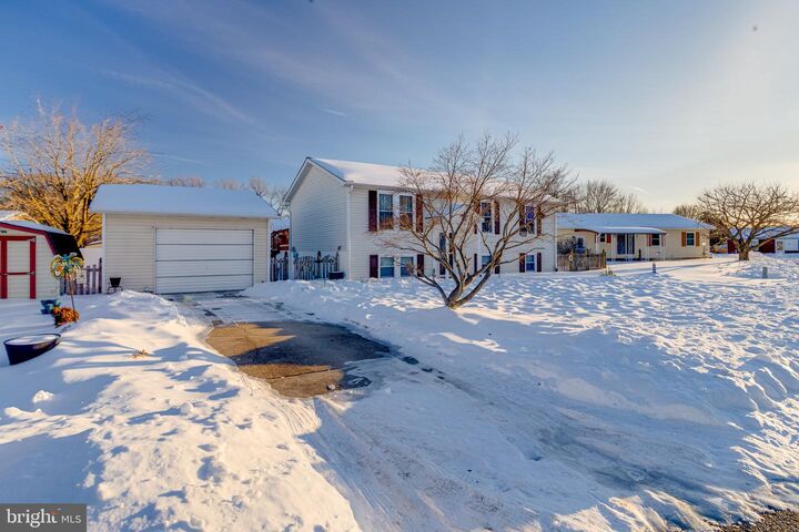 Property Photo:  112 Concove Way  MD 21078 