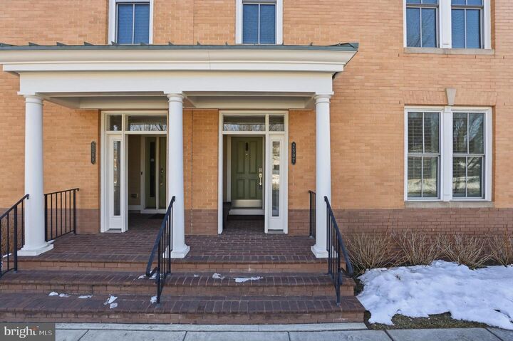 Property Photo: 2307 Richmond Highway 102 VA 22301