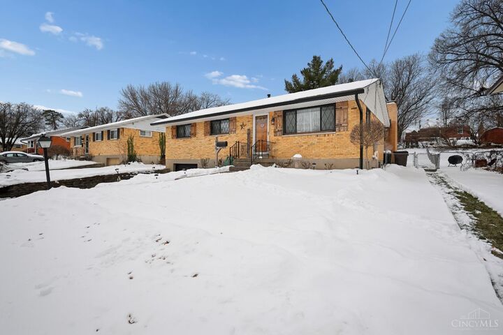 Property Photo:  3855 Ridgecombe Drive  OH 45248 