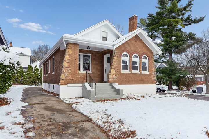 Property Photo: 2903 Daytona Avenue OH 45211