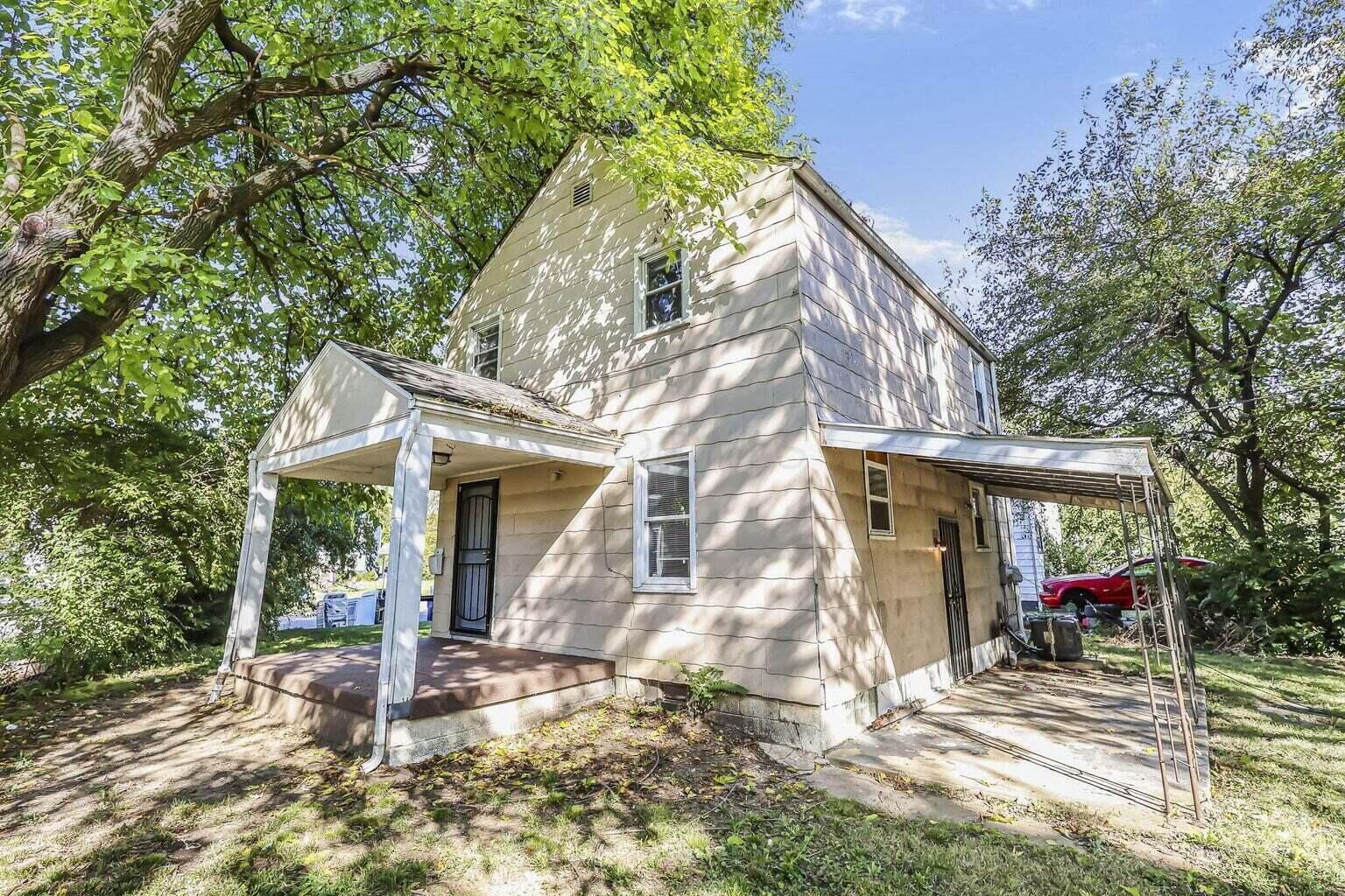 Property Photo:  1799 Harold Place  OH 43211 