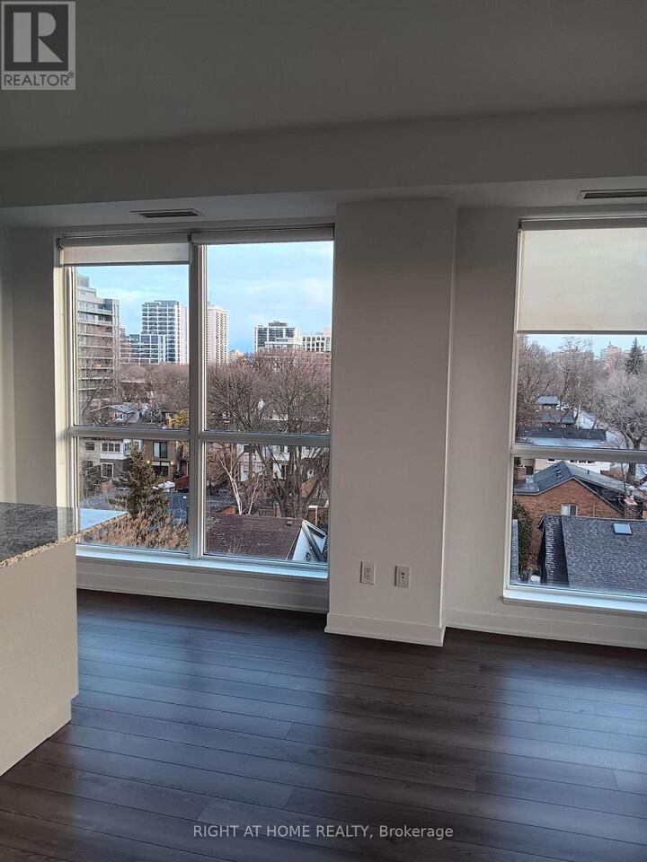 Property Photo:  60 Berwick Avenue 607  ON M5P 0A3 