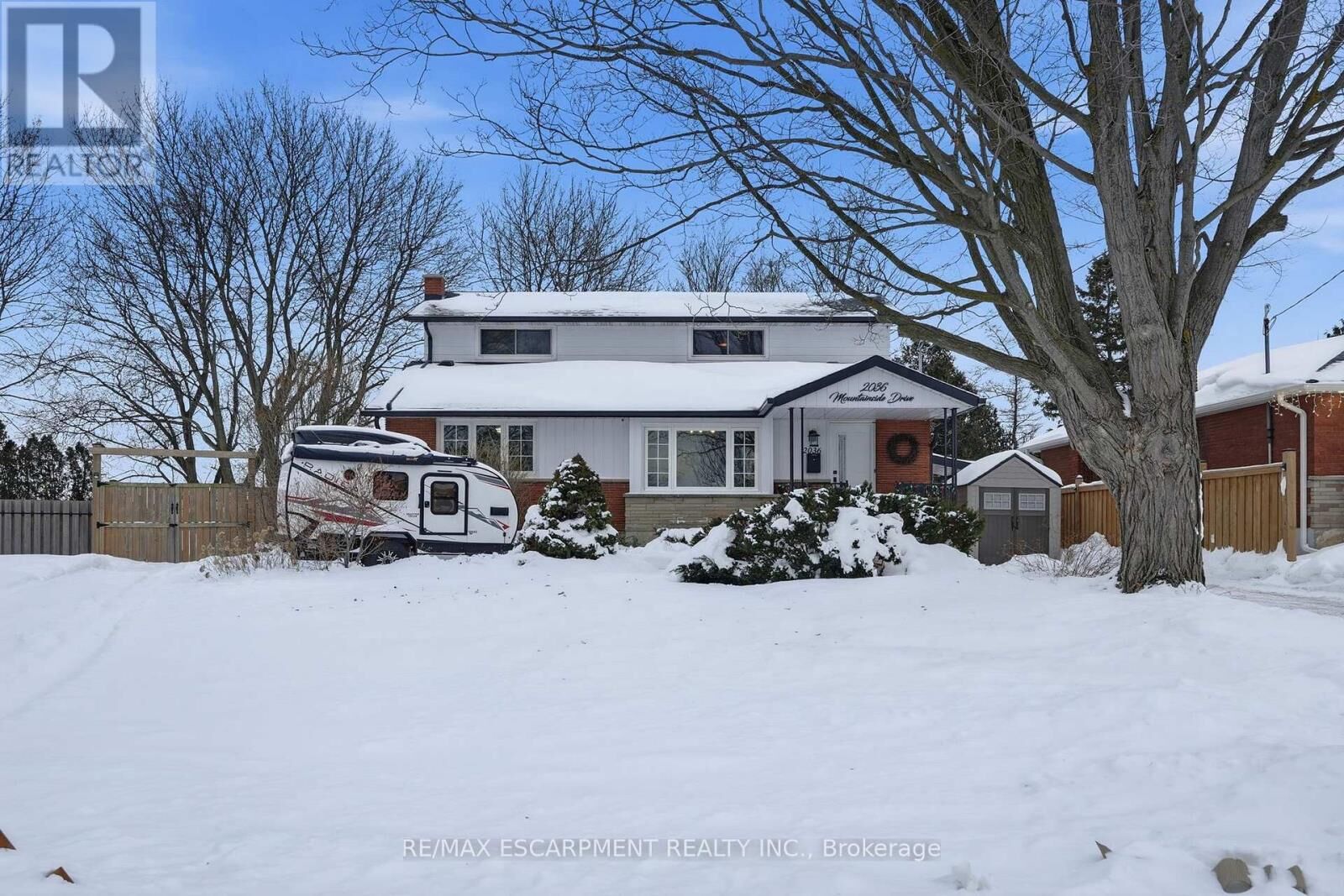 Property Photo: 2036 Mountainside Drive ON L7P 1A7