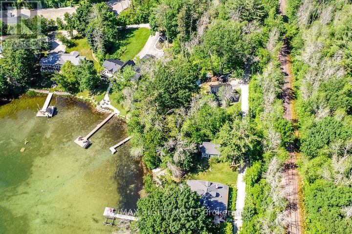 Property Photo: 6896 Pentland Lane ON L0K 2B0