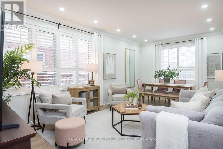 Property Photo:  1043 Donnelly Street  ON L9T 0A2 