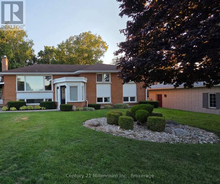 Photo de la propriété:  398 Kingsway Street East Unit 2  ON N2Z 1W3 