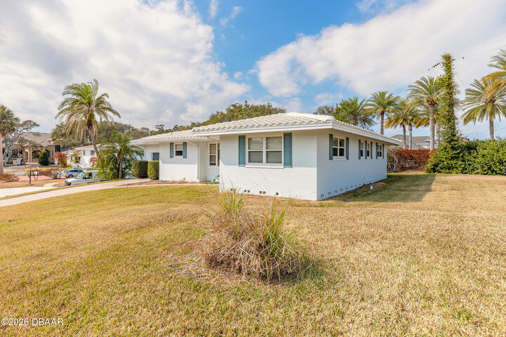 Property Photo:  1 Hickory Lane  FL 32118 