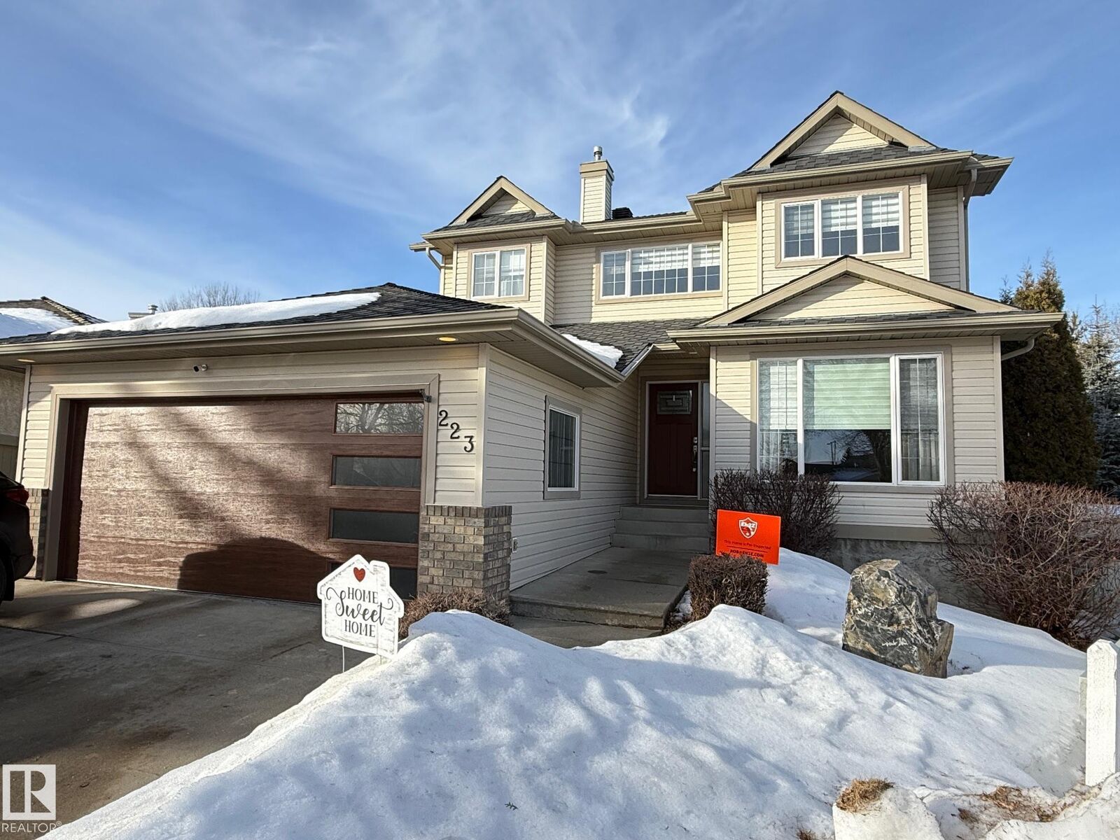 Property Photo:  223 Ormsby Road East NW  AB T5T 5X5 