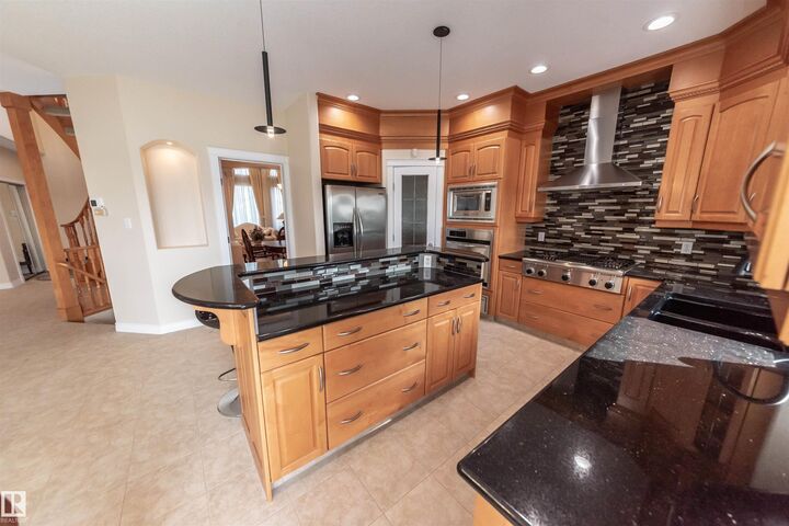 Property Photo:  13527 158 Avenue NW  AB T6V 1S3 