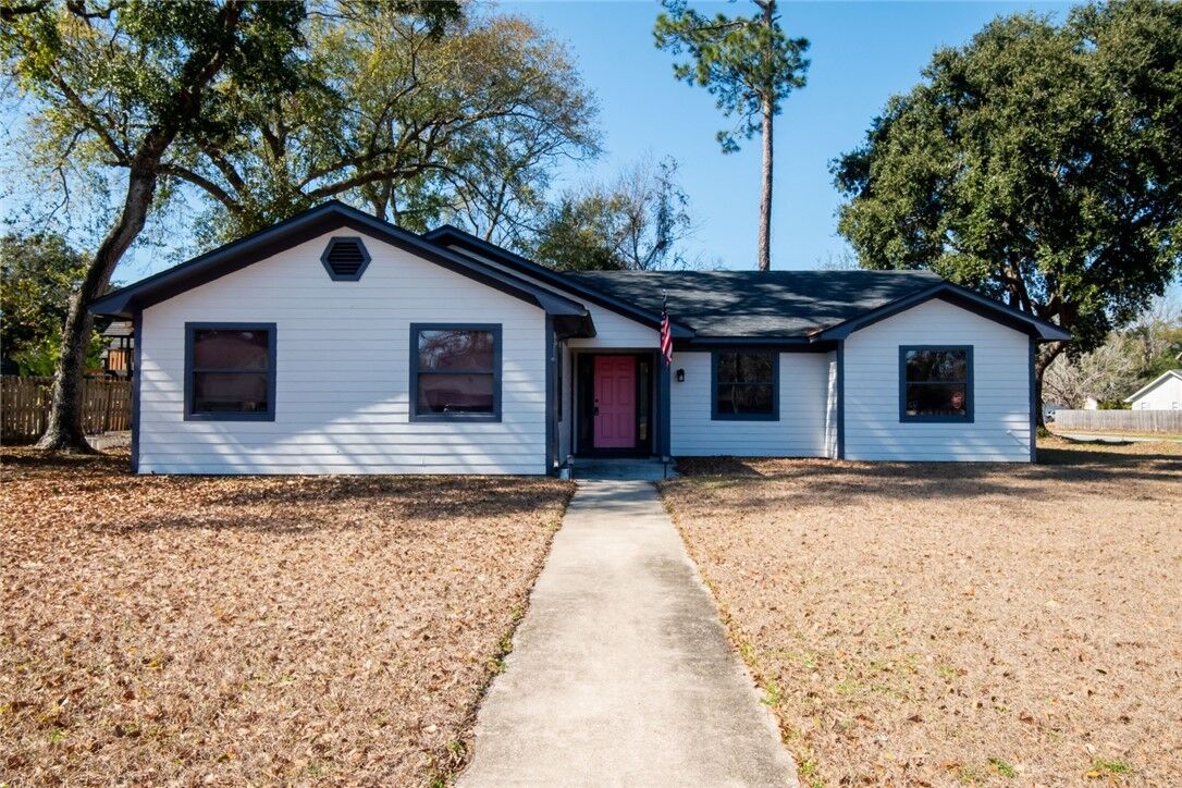 Property Photo:  100 Pinedale Drive  GA 31558 