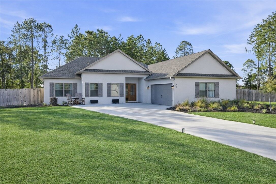 Property Photo:  165 Silver Bluff Circle  GA 31523 