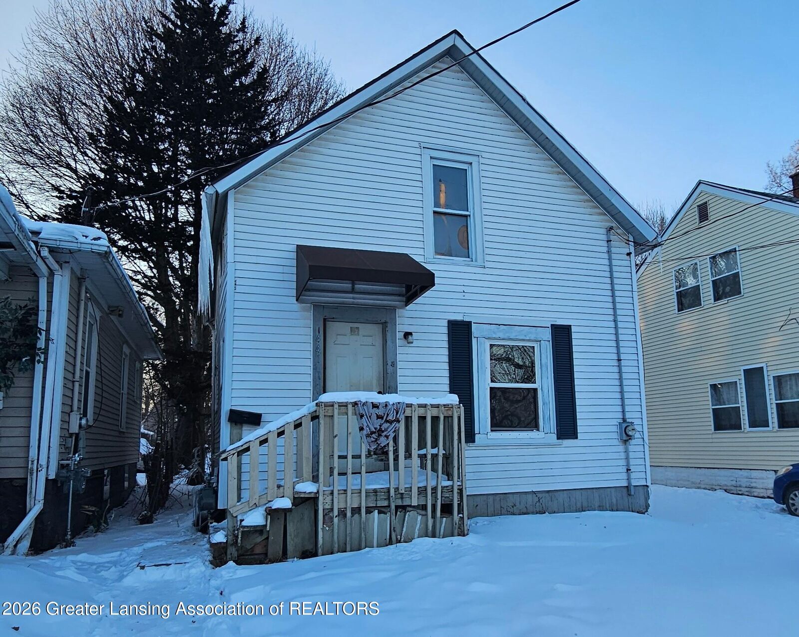 Property Photo:  1441 Knollwood Avenue  MI 48906 