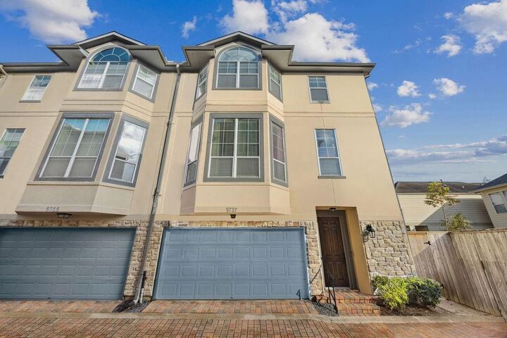 Property Photo: 5737 Kansas Street TX 77007