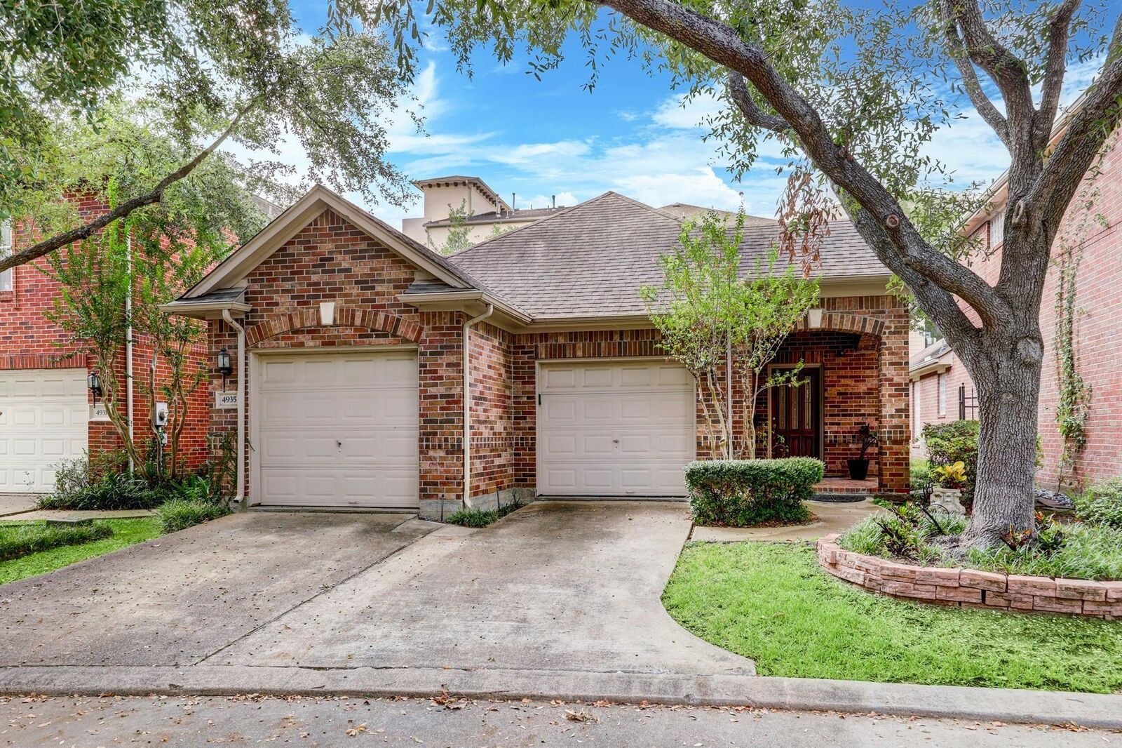 Property Photo:  4935 Williams Court Lane  TX 77081 