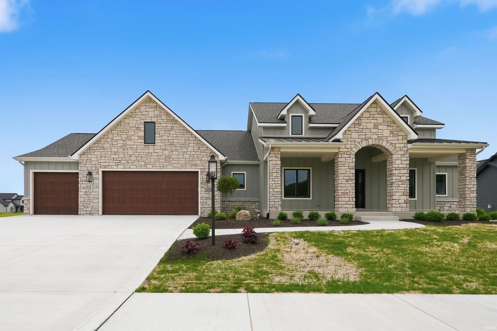 Property Photo: 1185 Cascata Trail IN 46748-4817